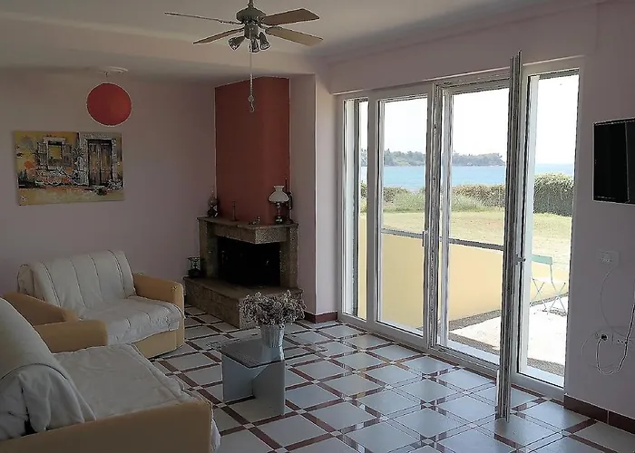 Sea Breeze Апартаменты