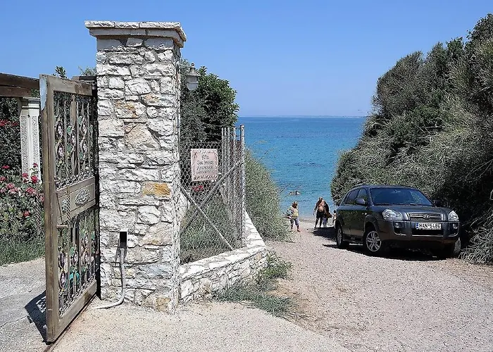 Sea Breeze Апартаменты *