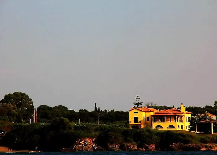 Sea Breeze Апартаменты Korakochori